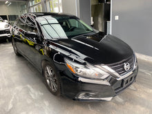 Load image into Gallery viewer, 2018 NISSAN ALTIMA 2.5 SR
